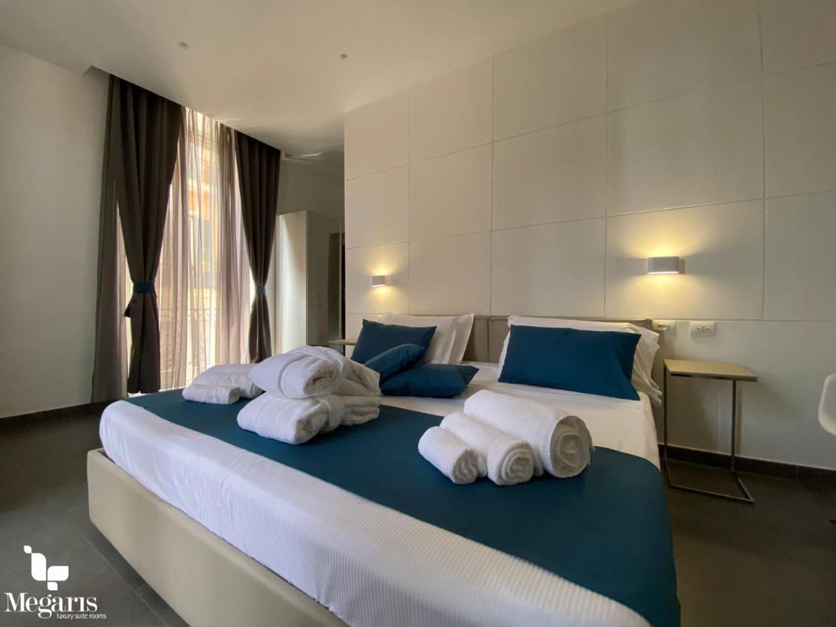 Megaris Luxury Suite Rooms Napels Buitenkant foto